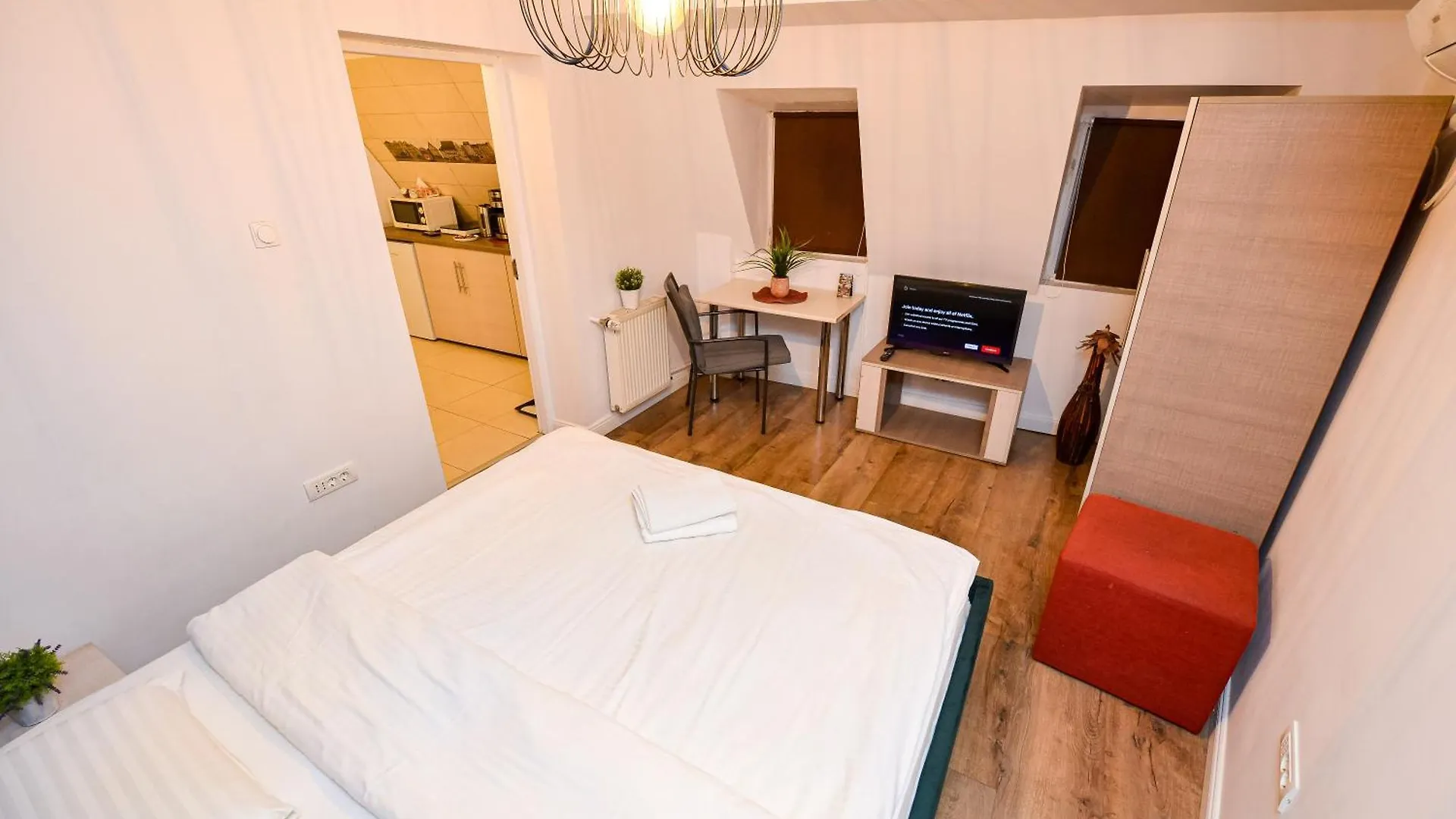 Budget Accommodation Bucharest Guest house