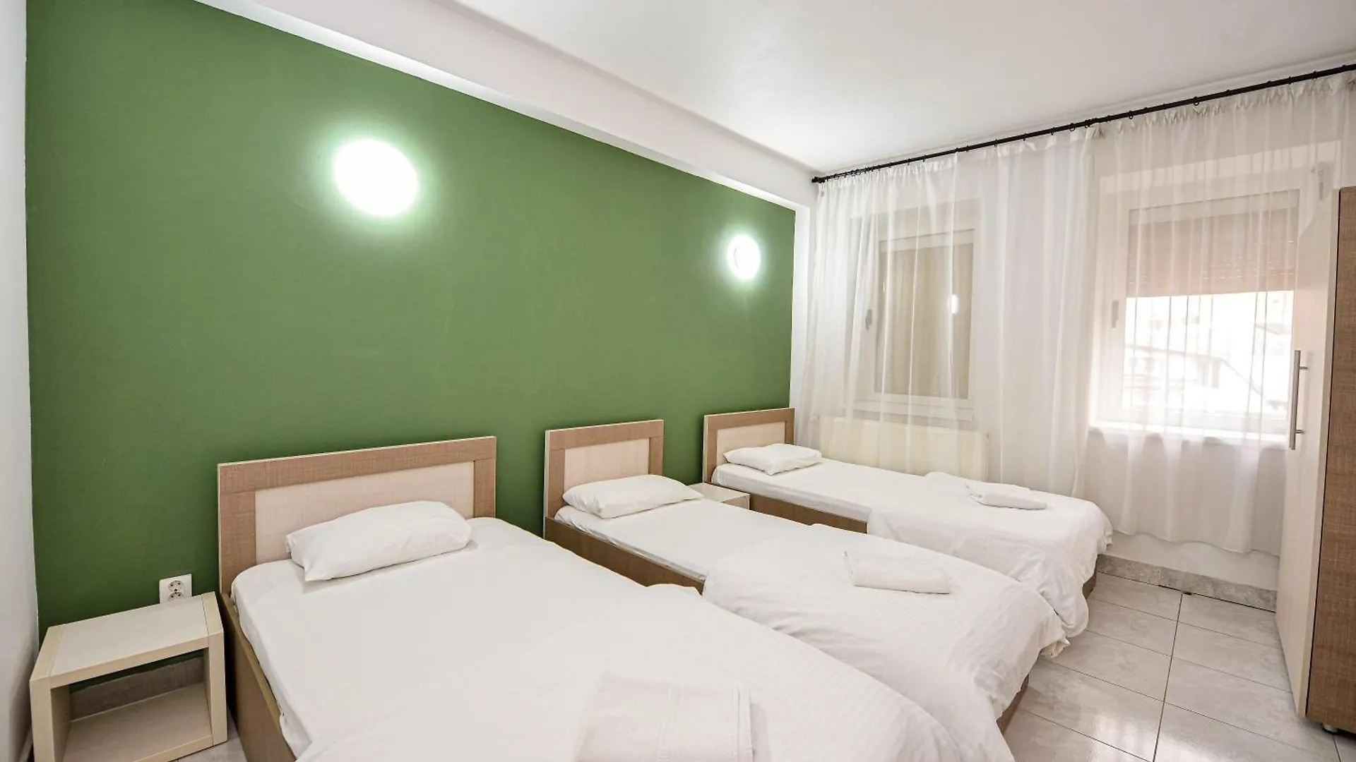 Budget Accommodation Bucharest 0*,
