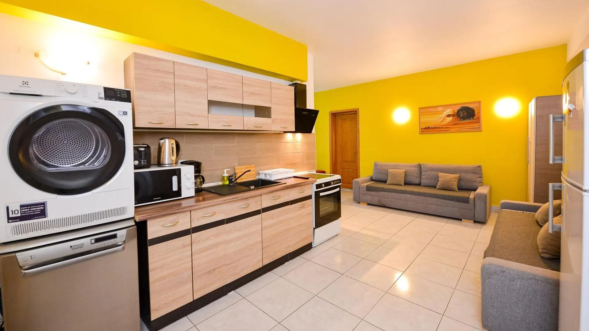 Budget Accommodation Bucharest Guest house