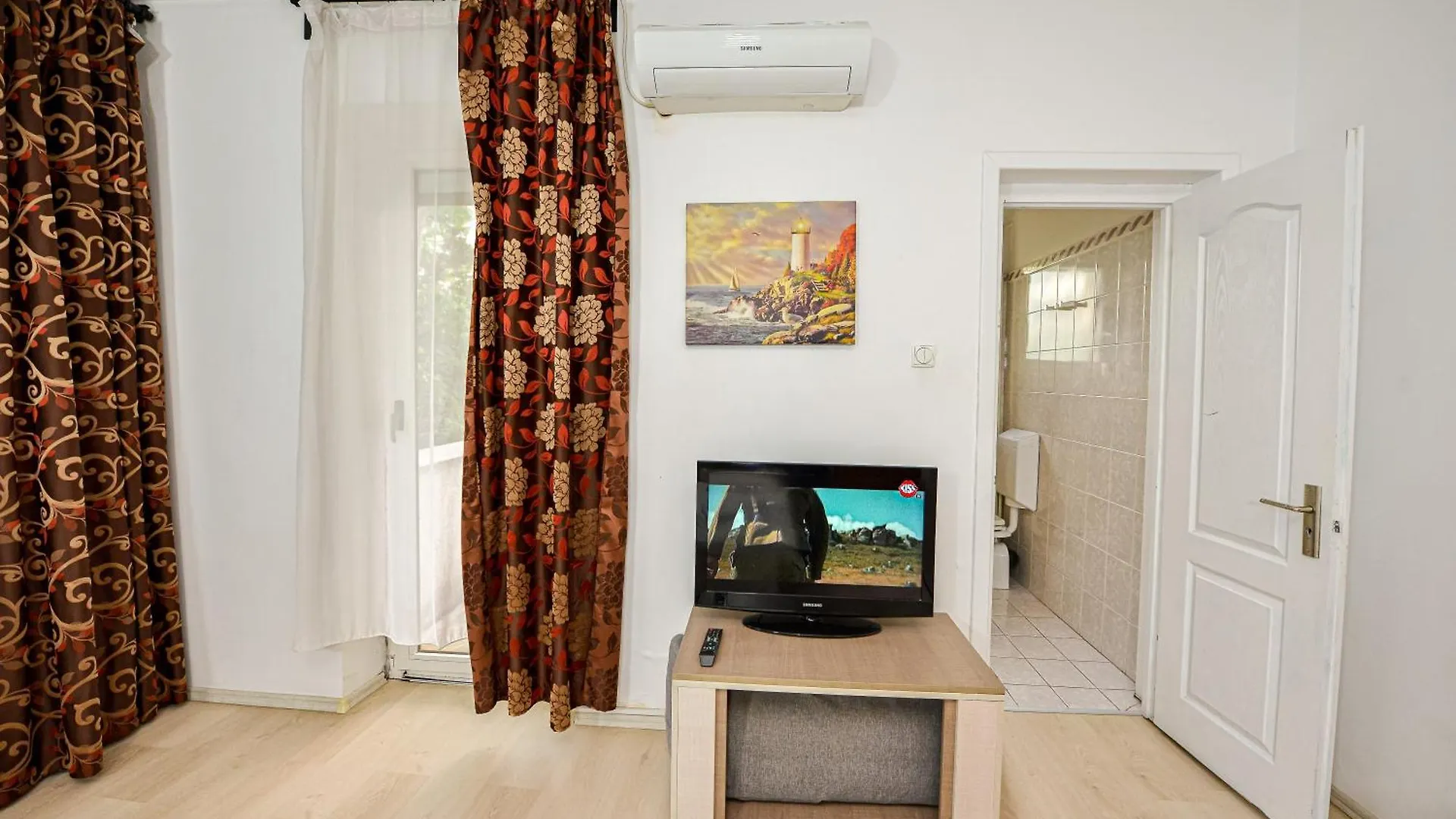 Budget Accommodation Bucharest Guest house