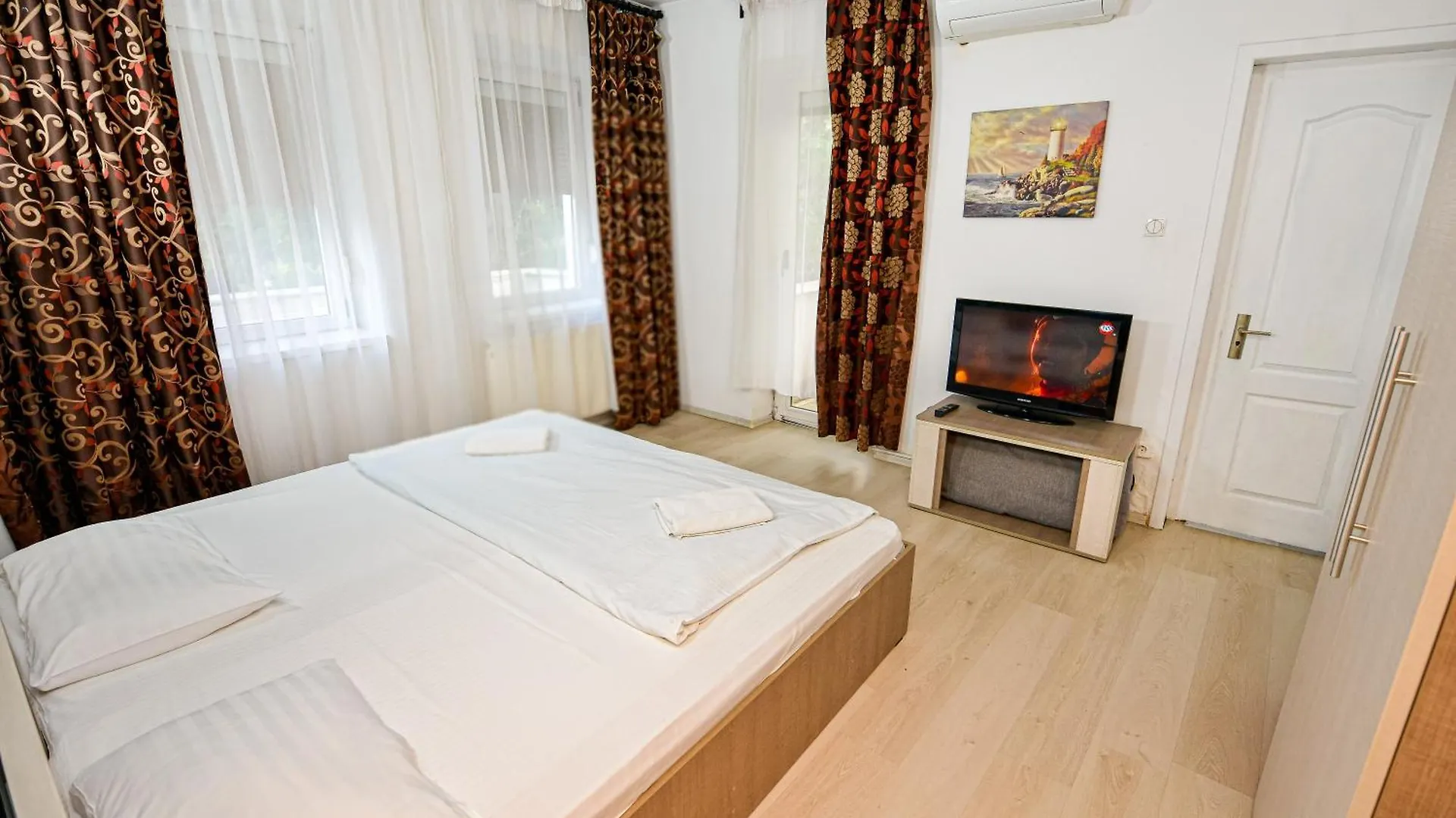 Budget Accommodation Bucharest 0*,  Romania